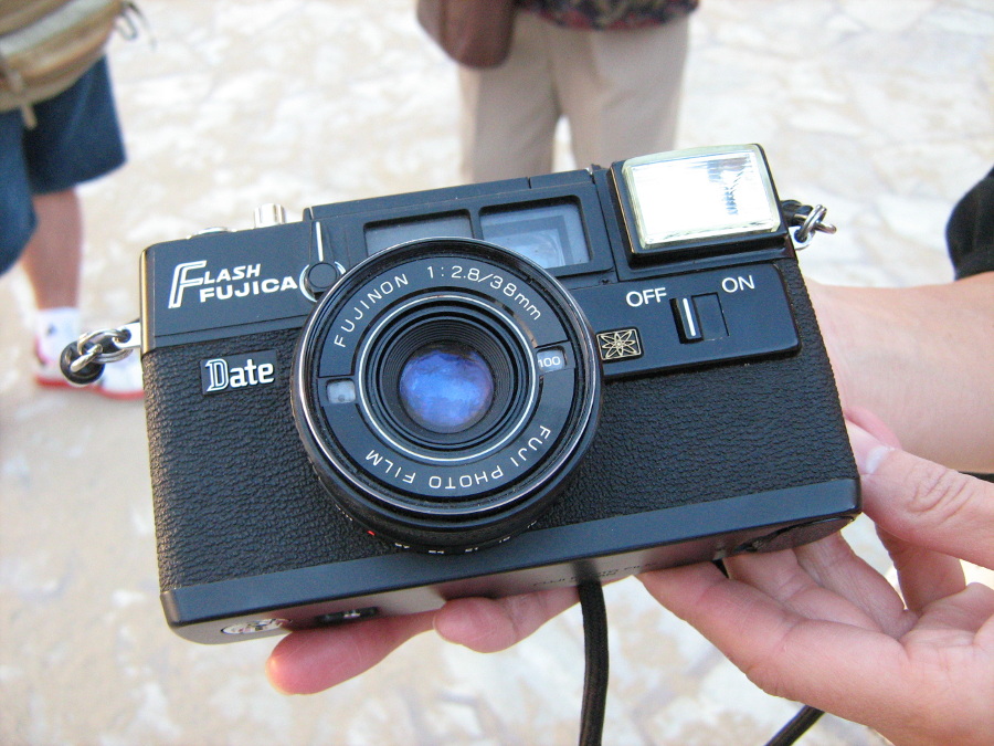 Flash Fujica Date Hawaii Camera Style